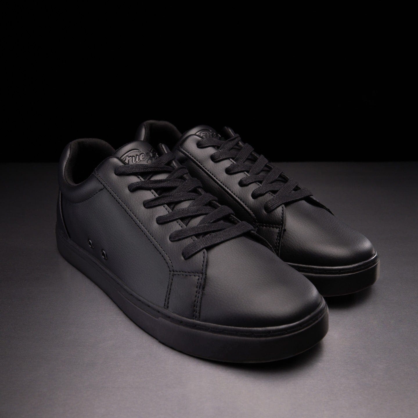 Fuego Dance Sneaker All-black | Low-top